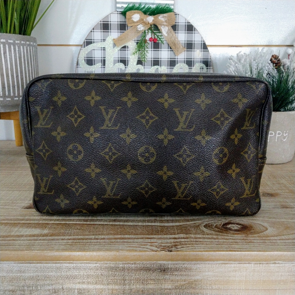 Louis Vuitton Trousse 28